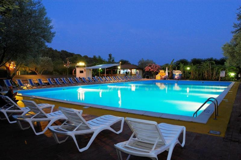 Nausicaa Village Sant'Andrea Apostolo dello Ionio Bagian luar foto